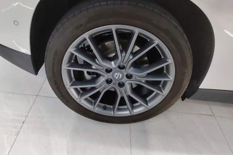 Used Leapmotor C10 2026 605 LiDAR Version Right Rear Wheel Hub
