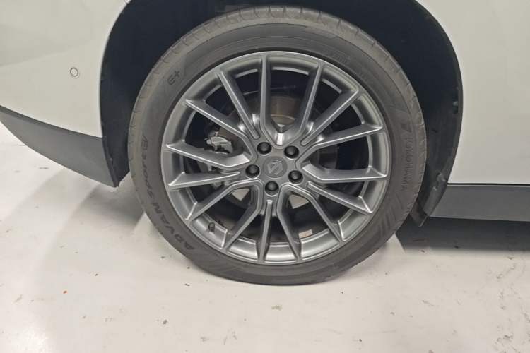 Used Leapmotor C10 2026 605 LiDAR Version Right Rear Wheel Hub