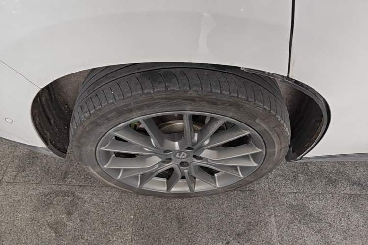 Used Leapmotor C10 2026 605 Enjoyment Edition Right Rear Wheel Hub