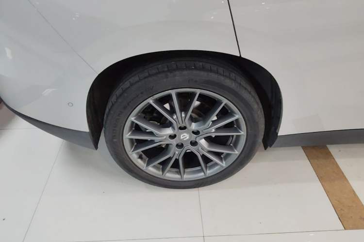 Used Leapmotor C10 2026 605 LiDAR Version Right Rear Wheel Hub