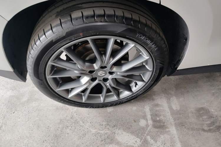 Used Leapmotor C10 2026 210 LiDAR Version Right Rear Wheel Hub