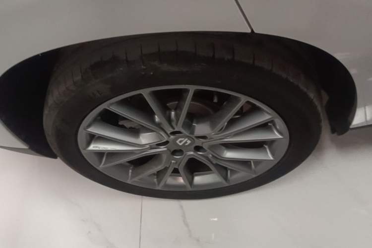 Used Leapmotor C10 2026 605 LiDAR Version Right Rear Wheel Hub