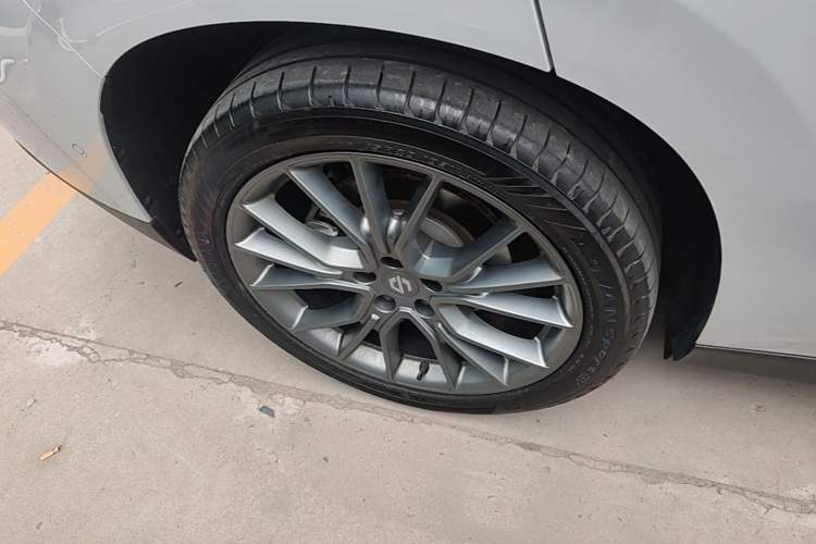 Used Leapmotor C10 2026 605 LiDAR Version Right Rear Wheel Hub