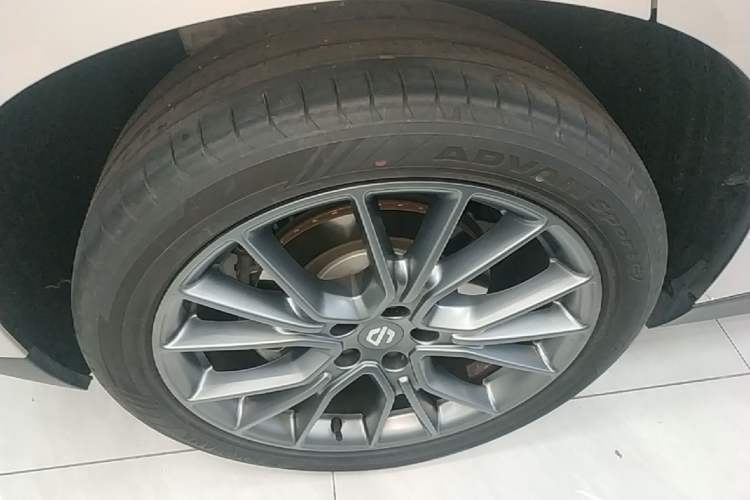 Used Leapmotor C10 2026 605 LiDAR Version Right Rear Wheel Hub