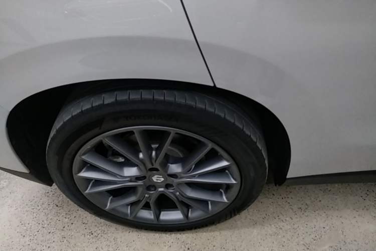 Used Leapmotor C10 2026 605 LiDAR Version Right Rear Wheel Hub