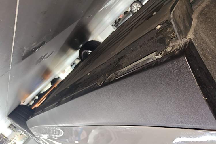 Used Leapmotor C10 2026 605 LiDAR Version Right Side Sill