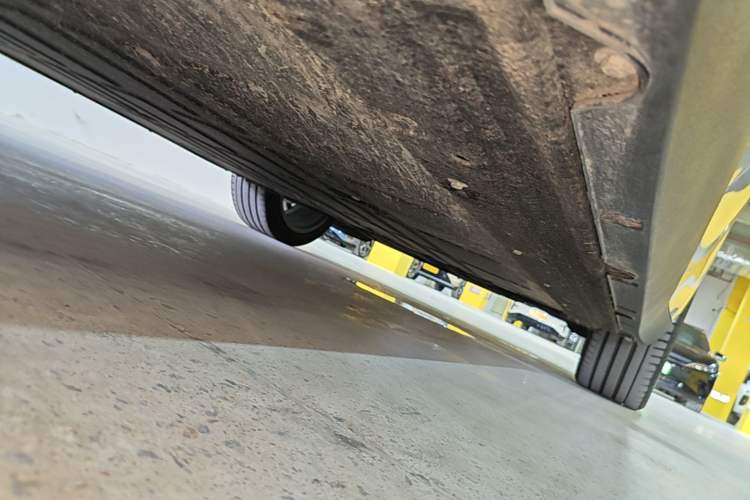 Used Leapmotor C10 2026 605 LiDAR Version Right Side Sill