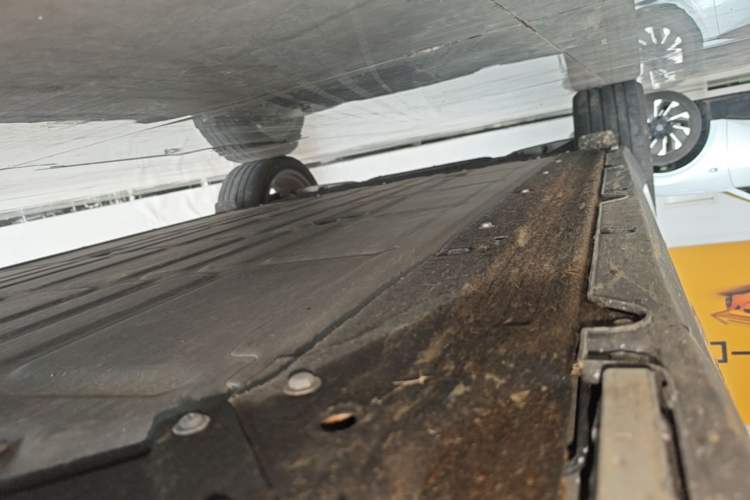 Used Leapmotor C10 2026 605 LiDAR Version Right Side Sill