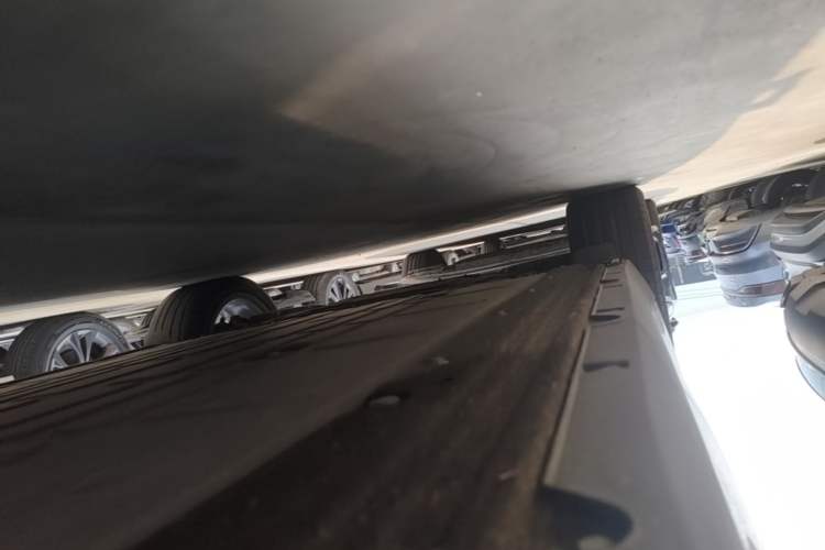 Used Leapmotor C10 2026 605 LiDAR Version Right Side Sill