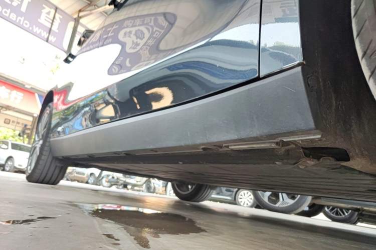 Used Leapmotor C10 2026 605 LiDAR Version Right Side Sill