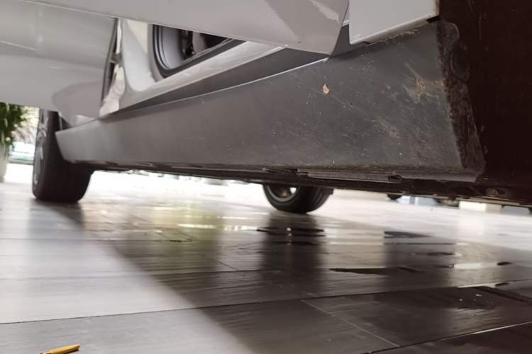 Used Leapmotor C10 2026 605 LiDAR Version Right Side Sill