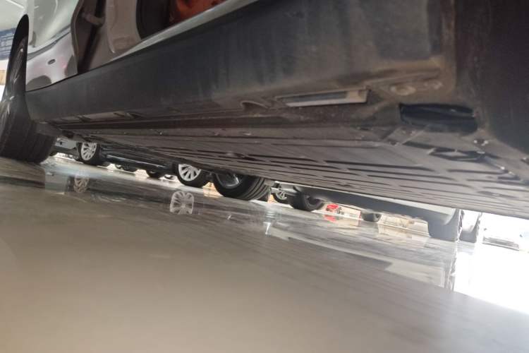 Used Leapmotor C10 2026 605 LiDAR Version Right Side Sill