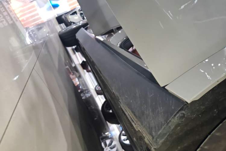 Used Leapmotor C10 2026 605 LiDAR Version Right Side Sill