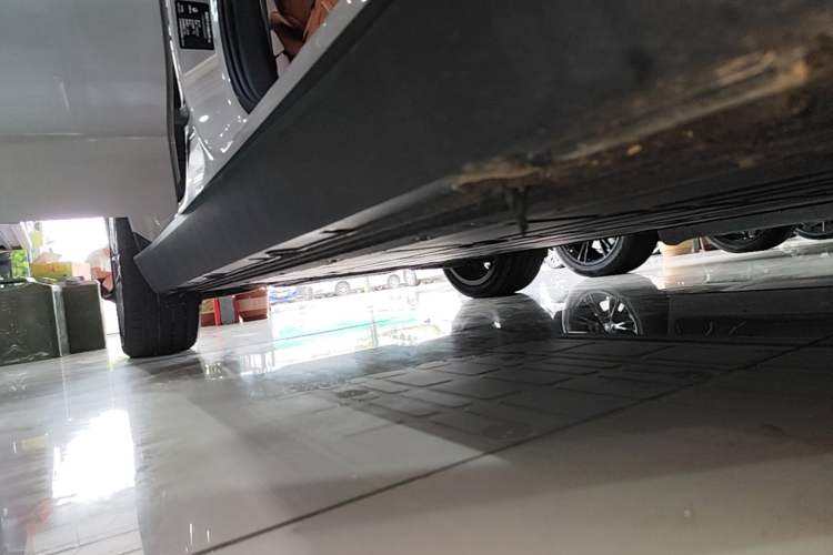 Used Leapmotor C10 2026 605 LiDAR Version Right Side Sill