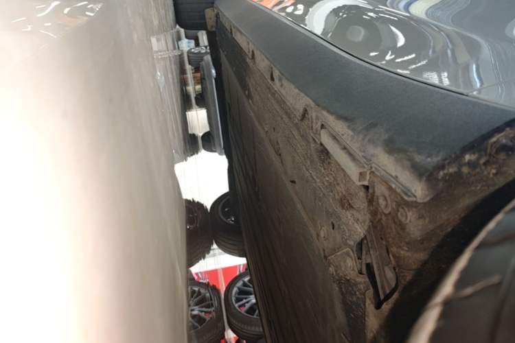 Used Leapmotor C10 2026 605 LiDAR Version Right Side Sill