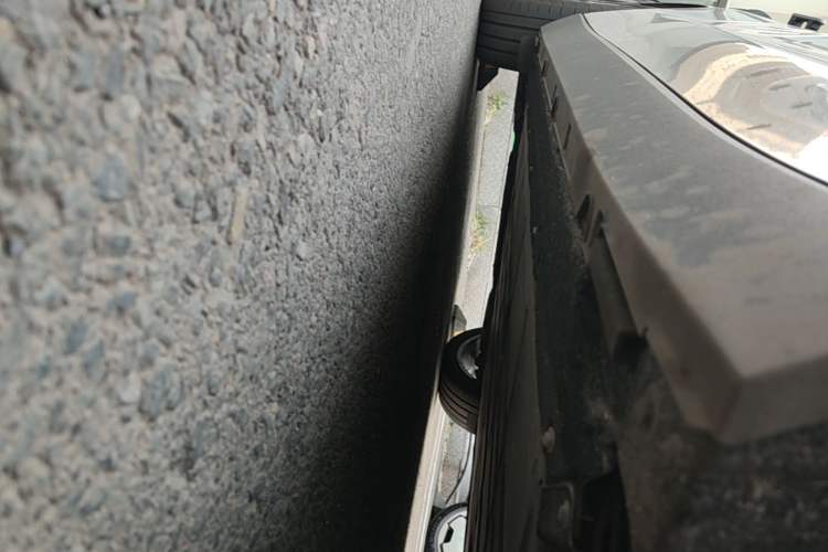 Used Leapmotor C10 2026 605 LiDAR Version Right Side Sill