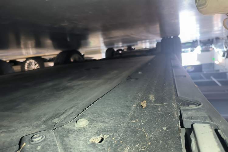 Used Leapmotor C10 2026 605 LiDAR Version Right Side Sill