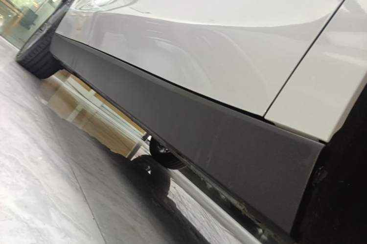 Used Leapmotor C10 2026 210 LiDAR Version Right Side Sill