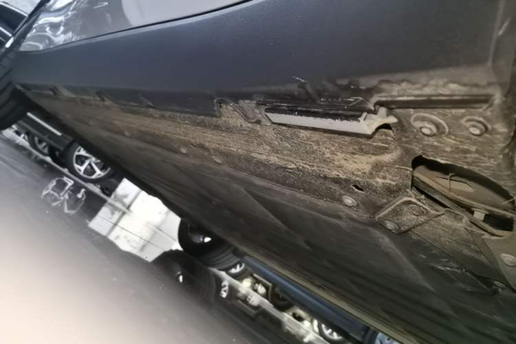 Used Leapmotor C10 2026 605 LiDAR Version Right Side Sill
