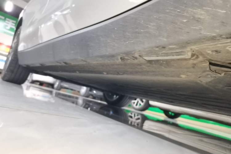 Used Leapmotor C10 2026 605 LiDAR Version Right Side Sill