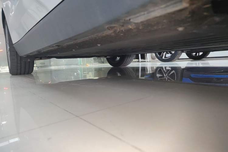 Used Leapmotor C10 2026 605 LiDAR Version Right Side Sill