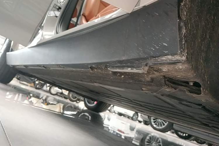 Used Leapmotor C10 2026 605 LiDAR Version Right Side Sill