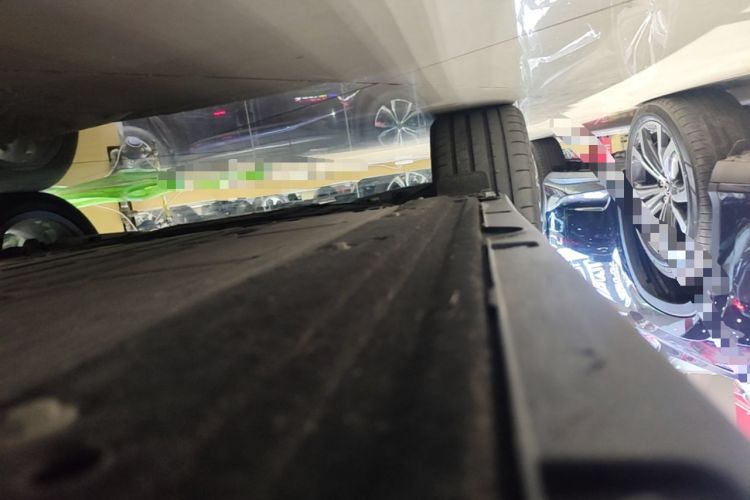 Used Leapmotor C10 2026 605 LiDAR Version Right Side Sill