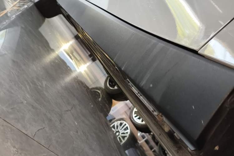 Used Leapmotor C10 2026 210 LiDAR Version Right Side Sill