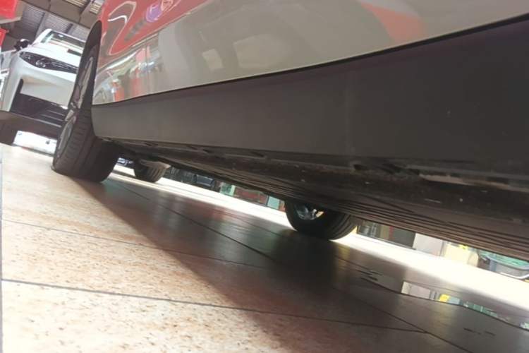 Used Leapmotor C10 2026 605 LiDAR Version Right Side Sill