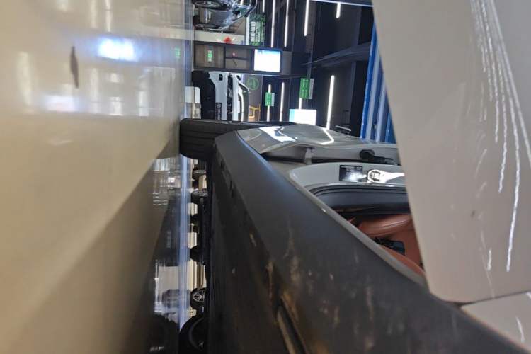 Used Leapmotor C10 2026 605 LiDAR Version Right Side Sill