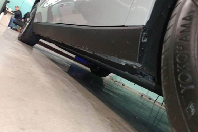 Used Leapmotor C10 2026 605 LiDAR Version Right Side Sill