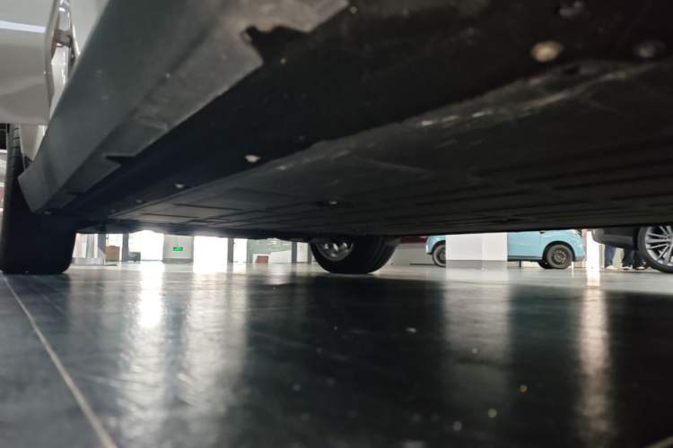 Used Leapmotor C10 2026 605 LiDAR Version Right Side Sill