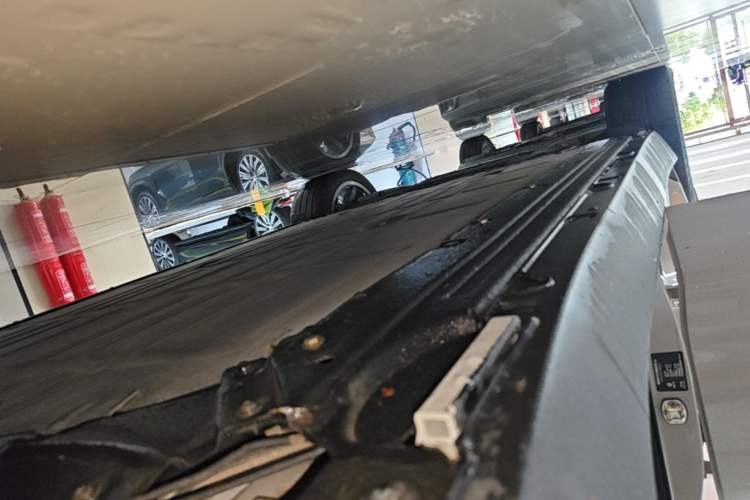 Used Leapmotor C10 2026 605 LiDAR Version Right Side Sill