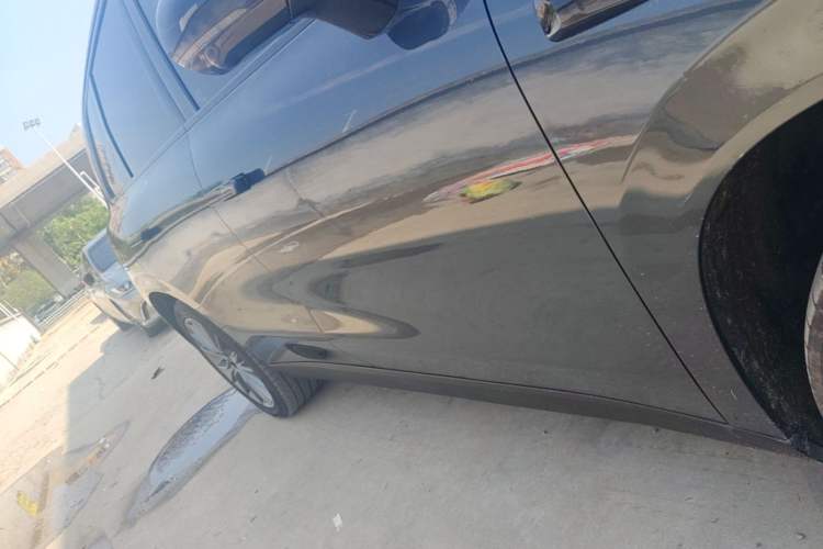 Used Leapmotor C10 2026 210 Joyful Edition Right Side Sill