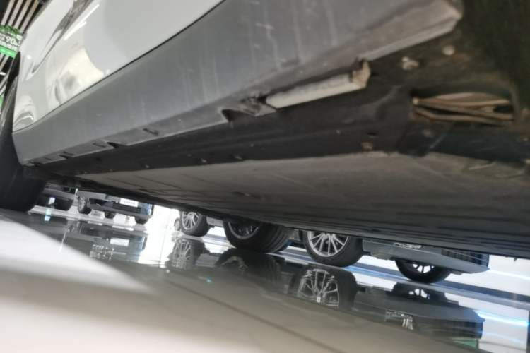 Used Leapmotor C10 2026 605 LiDAR Version Right Side Sill