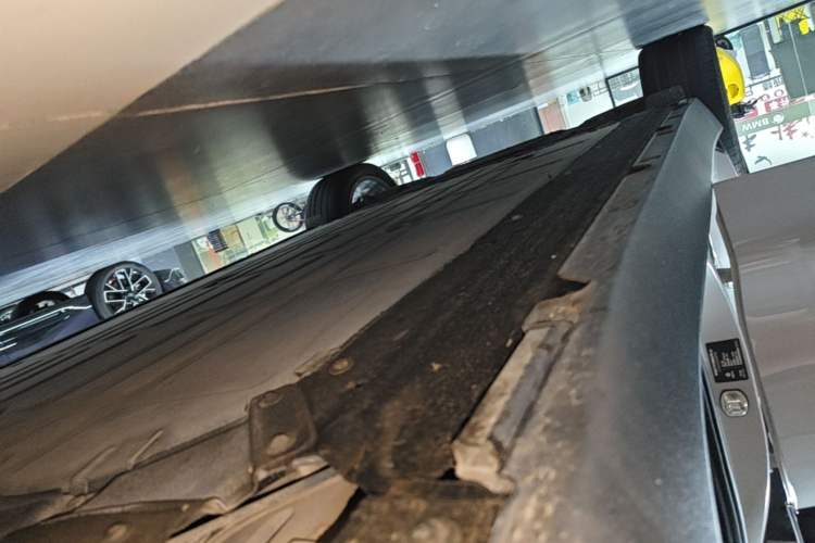 Used Leapmotor C10 2026 605 LiDAR Version Right Side Sill