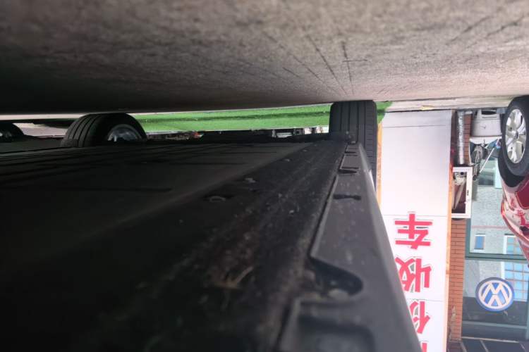 Used Leapmotor C10 2026 605 LiDAR Version Right Side Sill