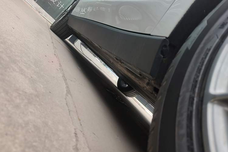 Used Leapmotor C10 2026 605 LiDAR Version Right Side Sill