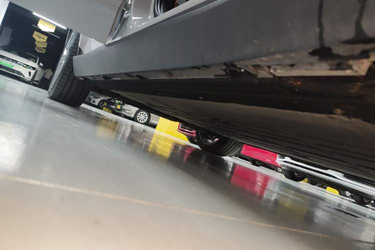 Used Leapmotor C10 2026 605 LiDAR Version Right Side Sill