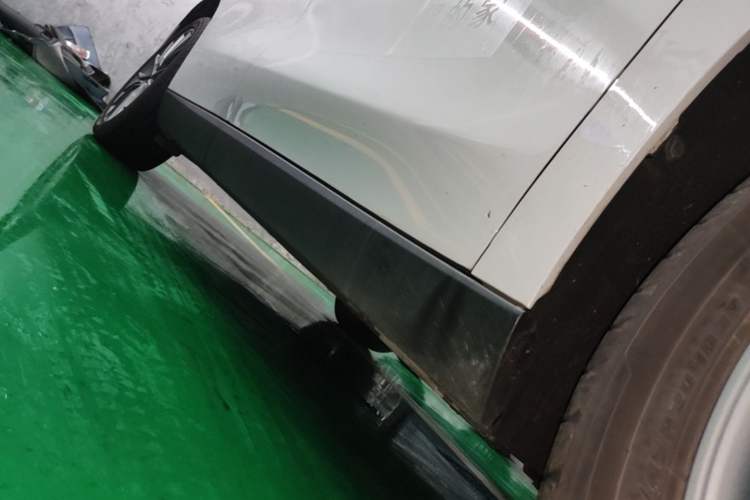 Used Leapmotor C10 2026 605 LiDAR Version Right Side Sill