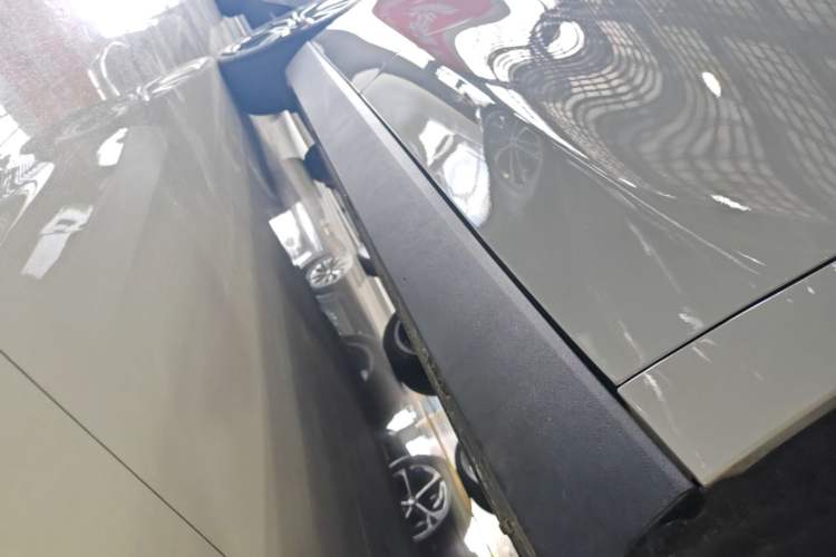 Used Leapmotor C10 2026 605 LiDAR Version Right Side Sill