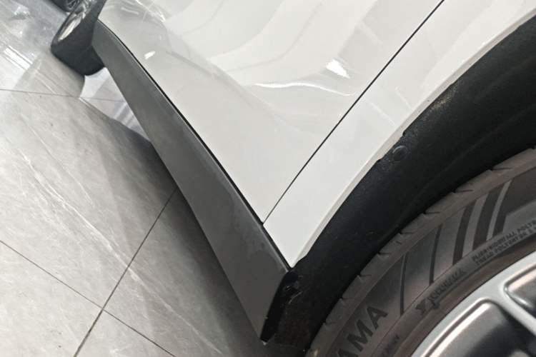 Used Leapmotor C10 2026 605 LiDAR Version Right Side Sill