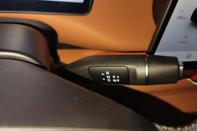 Used Leapmotor C10 2026 210 Joyful Edition Gear Lever
