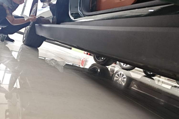 Used Leapmotor C10 2026 605 LiDAR Version Right Side Sill