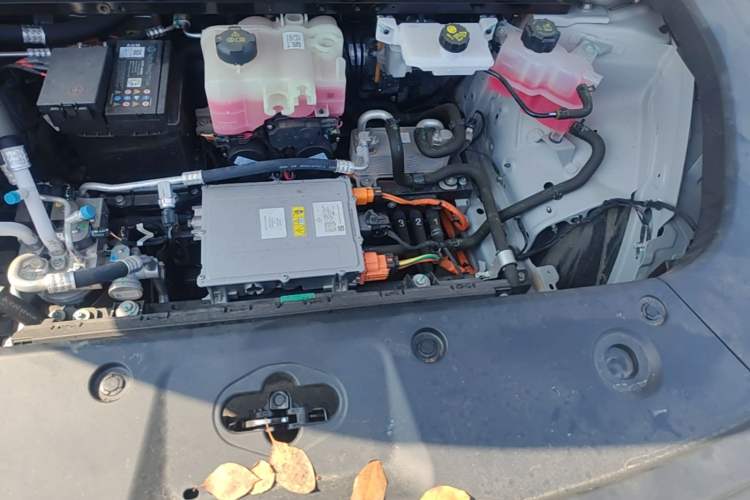 Used Leapmotor C10 2026 605 LiDAR Version Engine Bay Left