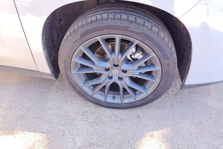 Used Leapmotor C10 2026 605 LiDAR Version Right Front Wheel Hub