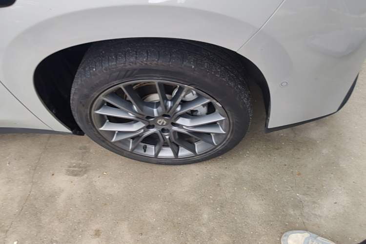 Used Leapmotor C10 2026 605 LiDAR Version Right Front Wheel Hub