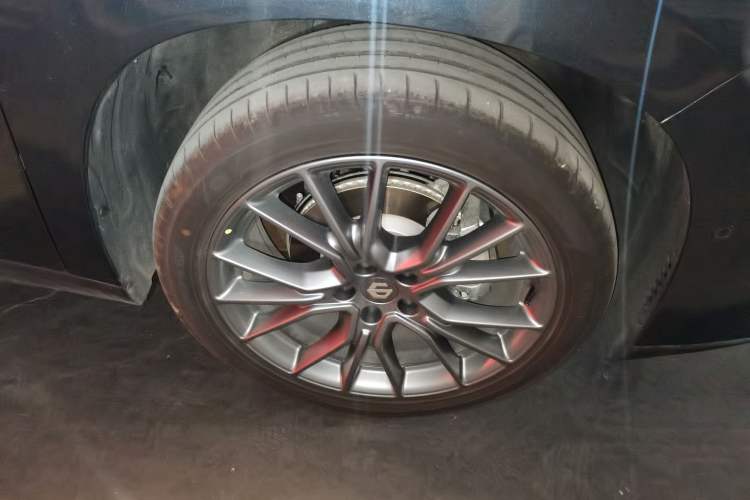 Used Leapmotor C10 2026 605 Enjoyment Edition Right Front Wheel Hub