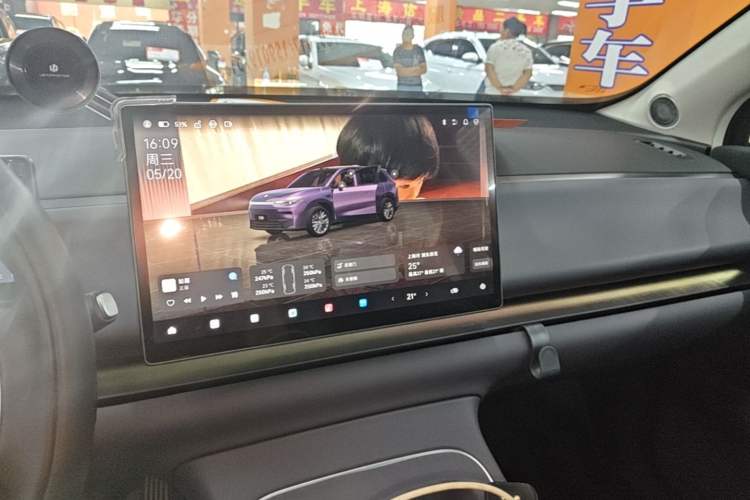 Used Leapmotor C10 2026 605 LiDAR Version Audio And AC Panel
