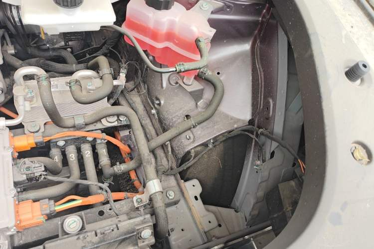 Used Leapmotor C10 2026 605 Enjoyment Edition Engine Bay Left